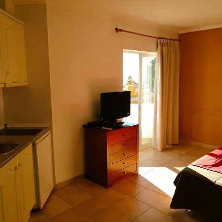 Porto Mos Апартаменты Лагуш